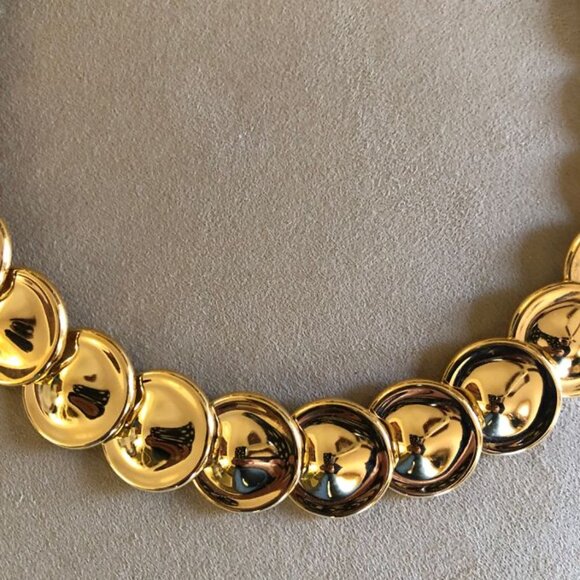 Monet Vintage Gold Disc Necklace Approximately 19 inches length - Picture 9 of 13